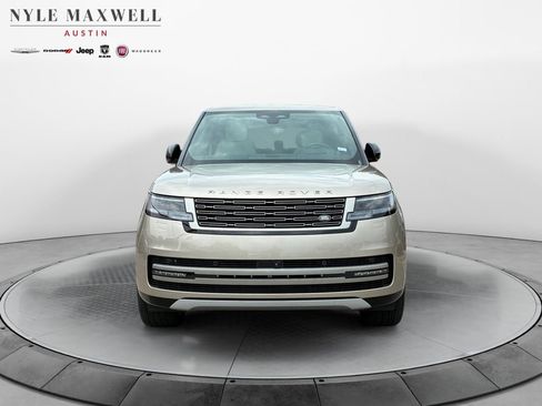 Used 2025 Land Rover Range Rover Long Wheelbase SE AWD/4WD image 18