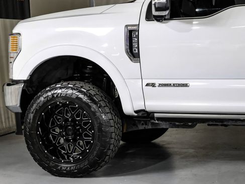 Used 2021 Ford F250 King Ranch w/ King Ranch Ultimate Package AWD/4WD image 12