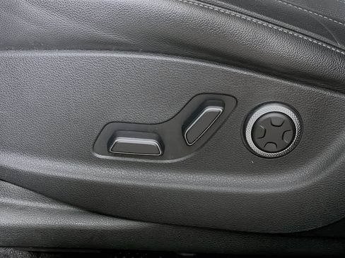 Used 2024 Genesis GV80 2.5T image 16