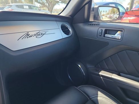 Used 2010 Ford Mustang GT image 23