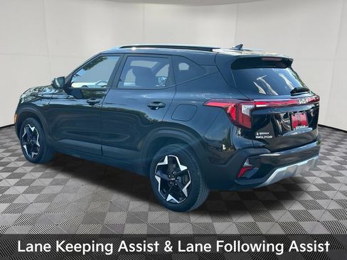 Used 2025 Kia Seltos S AWD/4WD image 3