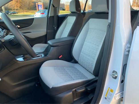 Used 2024 Chevrolet Equinox LS w/ Driver Confidence II Package image 12