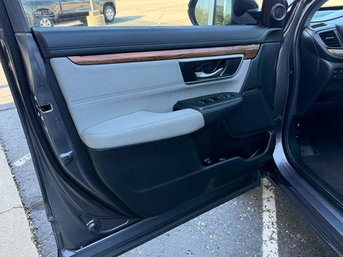 Used 2019 Honda CR-V EX image 9