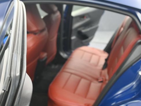 Used 2026 Toyota Prius Plug-In Hybrid FWD image 13