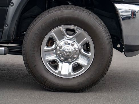 Used 2016 RAM 3500 Tradesman w/ Chrome Appearance Group AWD/4WD image 8