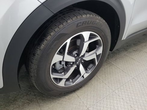 Used 2020 Kia Sportage LX FWD image 31