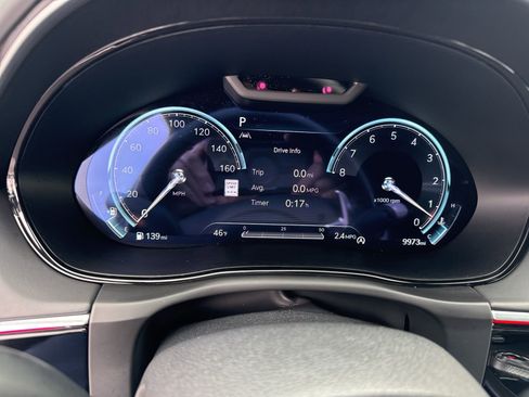 Used 2025 Genesis GV70 3.5T Sport w/ Sport Prestige Package image 33