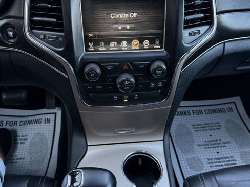 Used 2015 Jeep Grand Cherokee Limited AWD/4WD image 17