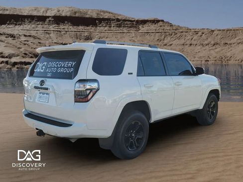 Used 2024 Toyota 4Runner SR5 image 6