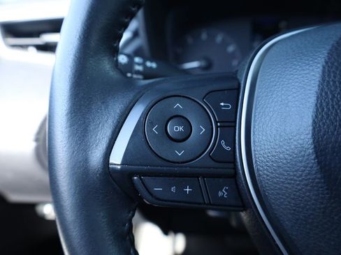 Used 2024 Toyota Corolla Cross LE image 25