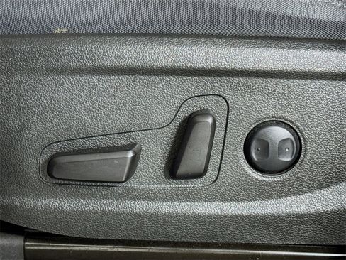 Used 2023 Hyundai Santa Fe SEL image 16