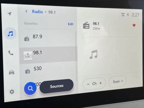 Certified 2024 Toyota Prius Prime SE image 19