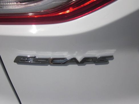 Used 2014 Ford Escape SE image 34