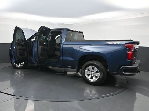 Used 2019 Chevrolet Silverado 1500 Custom w/ Custom Convenience Package AWD/4WD image 32