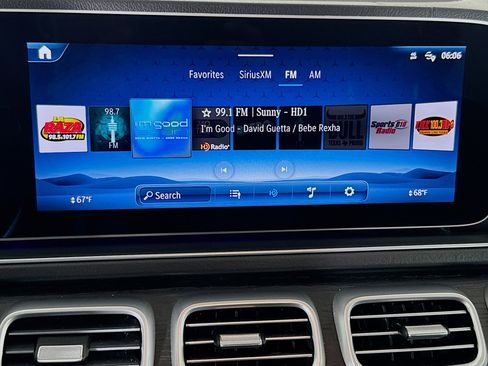Used 2025 Mercedes-Benz GLE 450 4MATIC Coupe image 17