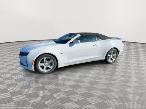 Certified 2020 Chevrolet Camaro LT image 5
