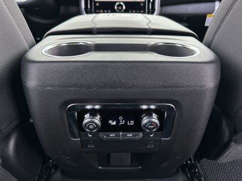 Used 2026 GMC Yukon XL Denali w/ Sun & Power Step Package image 22