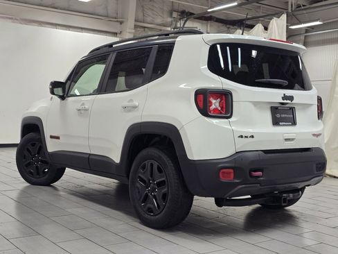 Used 2018 Jeep Renegade Trailhawk w/ Cold Weather Group II AWD/4WD image 13