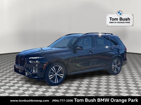 New 2026 BMW X7 M60i image 1