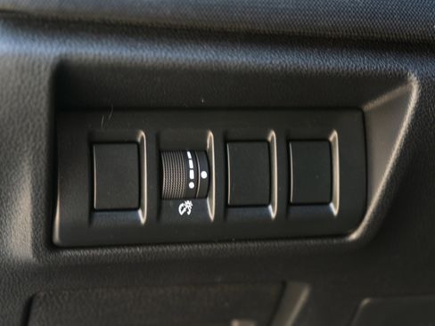 Used 2020 Subaru Outback image 36