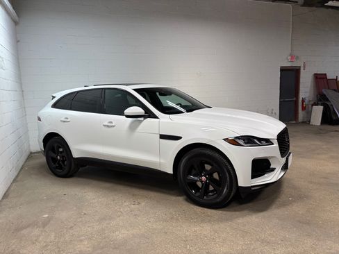 Used 2023 Jaguar F-PACE S AWD/4WD image 5