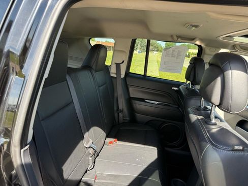 Used 2016 Jeep Compass High Altitude FWD image 22