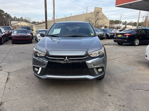 Used 2018 Mitsubishi Outlander Sport SE image 3