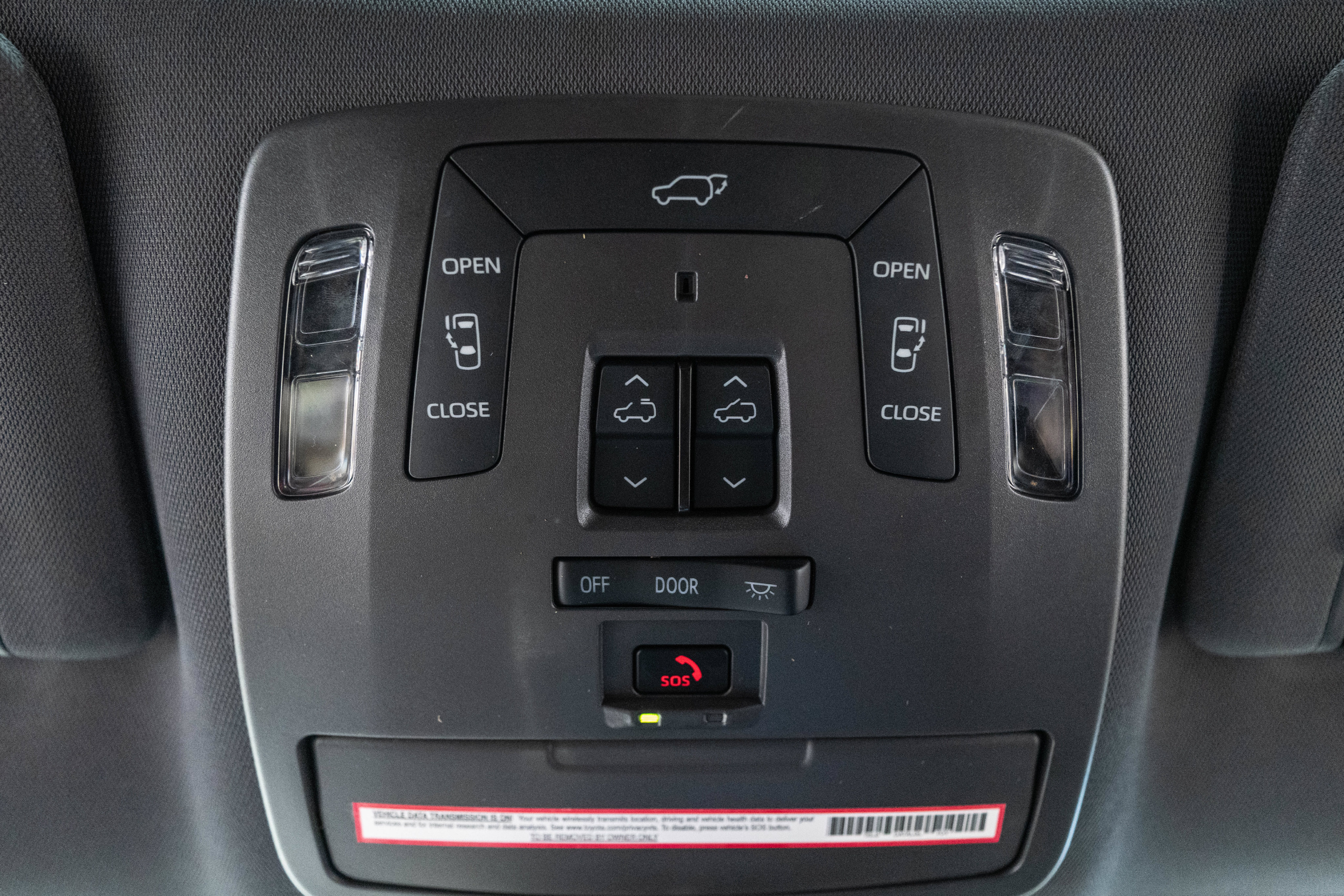 Used 2023 Toyota Sienna Platinum FWD image 31