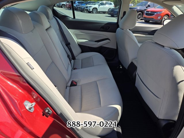 Used 2024 Nissan Altima 2.5 SV w/ SV Premium Package FWD image 18