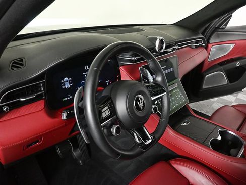 Used 2023 Maserati Grecale Modena AWD/4WD image 6