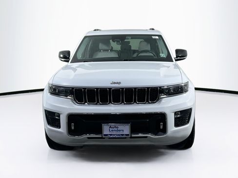 Used 2022 Jeep Grand Cherokee Overland AWD/4WD image 2