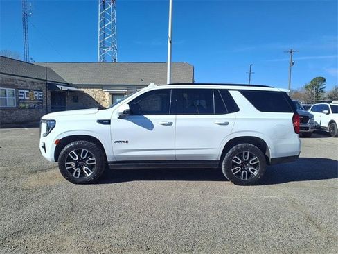 Used 2023 GMC Yukon AT4 w/ Technology Package image 19