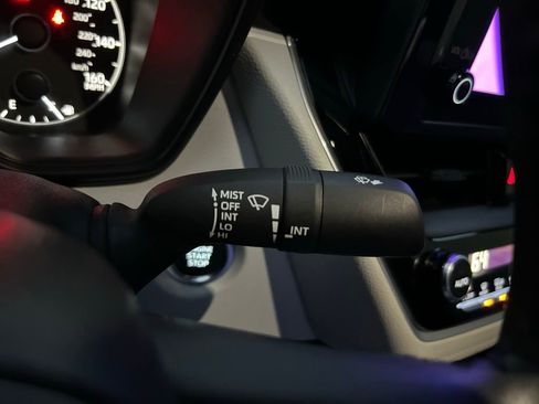 Used 2024 Toyota Corolla SE image 20