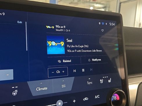 Used 2024 Lexus GX 550 image 18