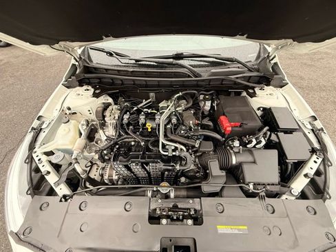 Certified 2021 Nissan Altima 2.5 Platinum image 11