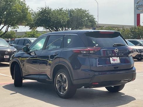 Used 2025 Nissan Rogue SV FWD image 6