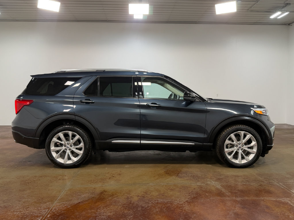 Used 2023 Ford Explorer Platinum w/ Technology Package AWD/4WD image 24