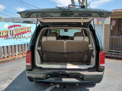 Used 2002 Cadillac Escalade AWD image 40