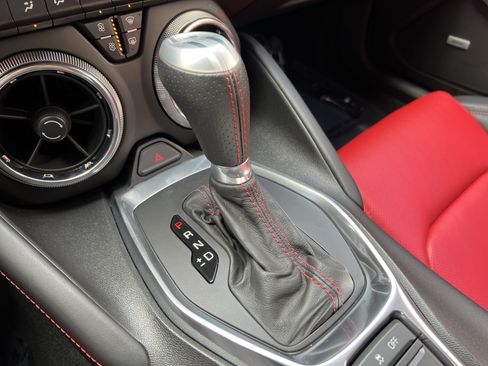Used 2017 Chevrolet Camaro SS RWD image 31