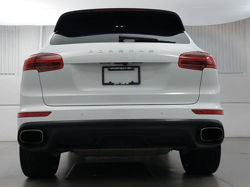 Used 2018 Porsche Cayenne Platinum Edition AWD/4WD image 6