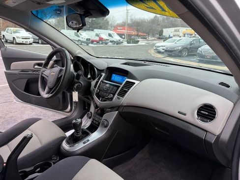 Used 2012 Chevrolet Cruze LS w/ Connectivity Package image 27