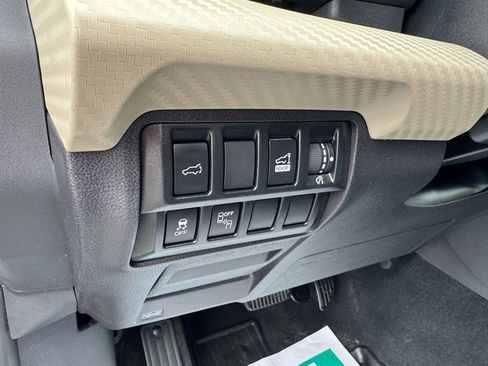 Used 2019 Subaru Ascent Premium AWD/4WD image 13