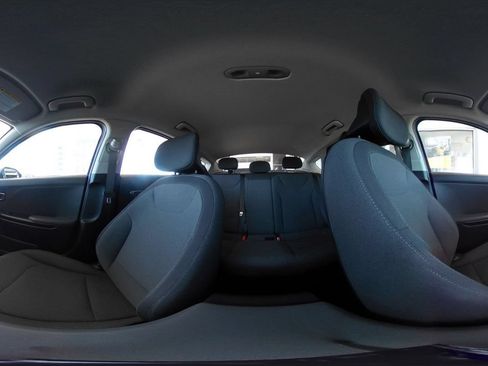 Used 2025 Kia K4 FWD image 44