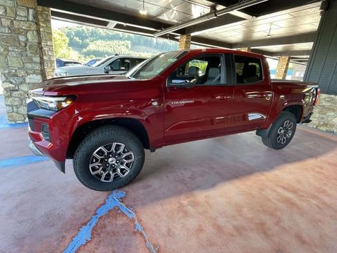 New 2026 Chevrolet Colorado Z71 w/ Technology Package AWD/4WD image 3