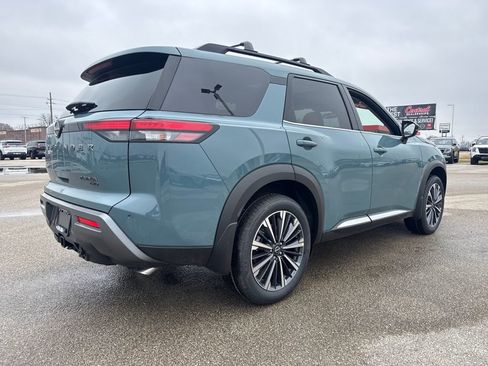 New 2026 Nissan Pathfinder Platinum image 7