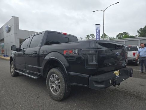 Used 2019 Ford F150 Lariat w/ FX4 Off-Road Package AWD/4WD image 4
