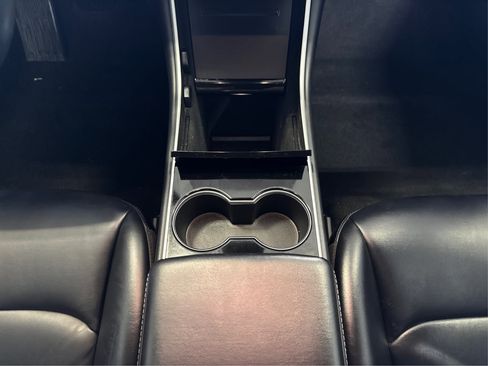 Used 2018 Tesla Model 3 Long Range image 19