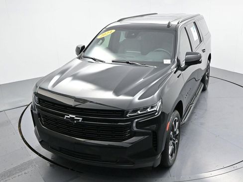 Used 2024 Chevrolet Suburban RST w/ Luxury Package AWD/4WD image 46