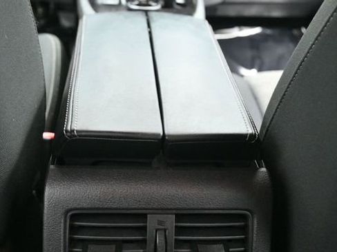Used 2023 Nissan Rogue SV AWD/4WD image 19