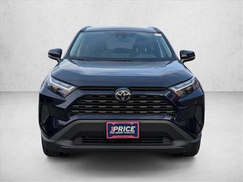 Used 2025 Toyota RAV4 XLE image 2